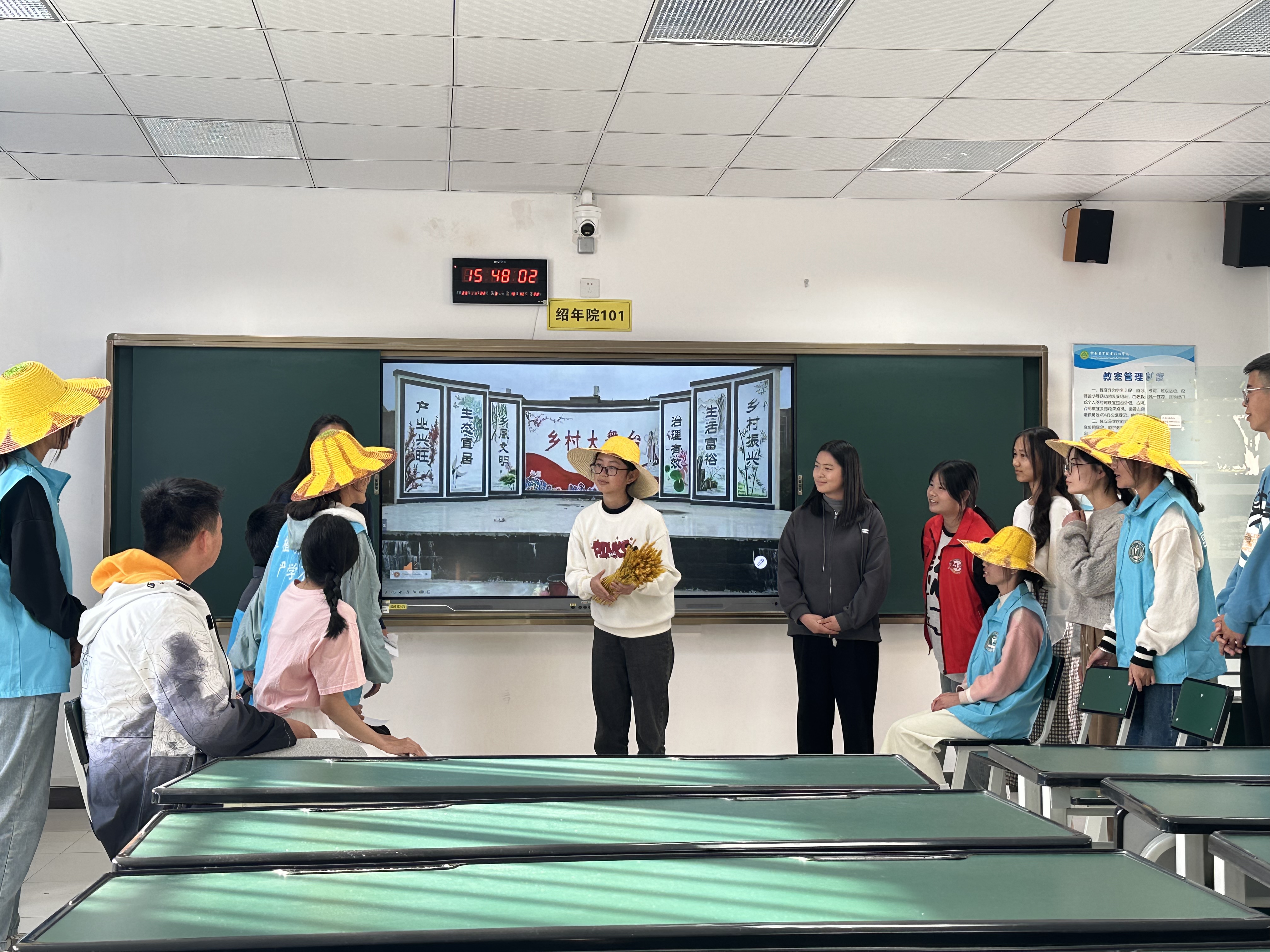 马克思主义学院2023年秋季学期学生实践教学有声有色